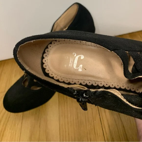 Journee Collection Piper Bootie - Picture 3 of 4